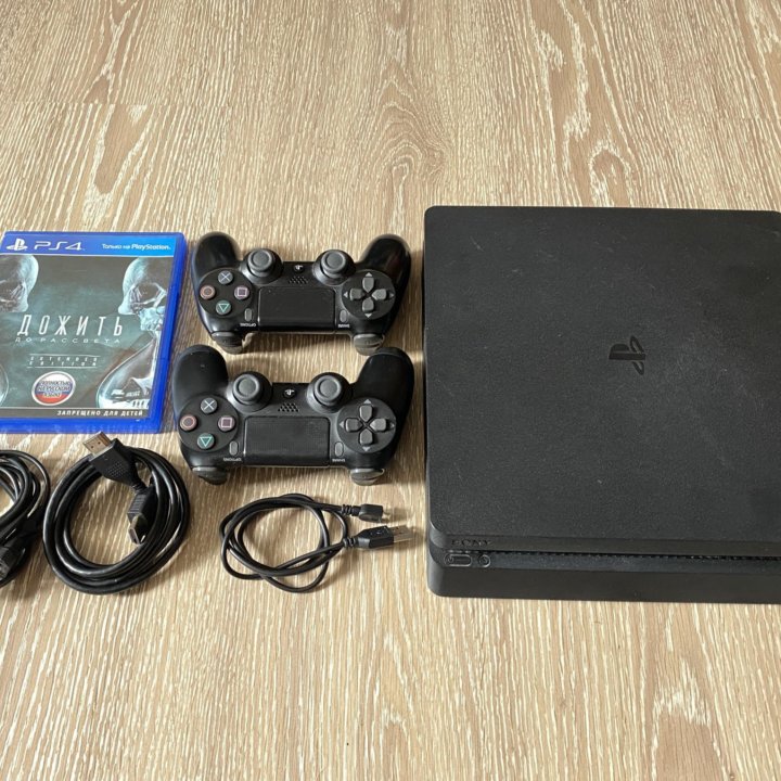 PS4 SLIM 1 tb