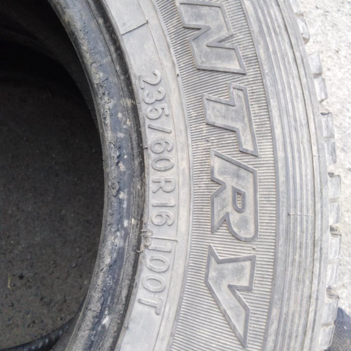 235 /60 R16