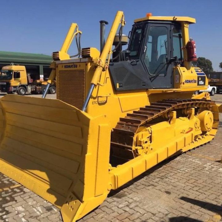 Услуги бульдозера Komatsu D65E-12.