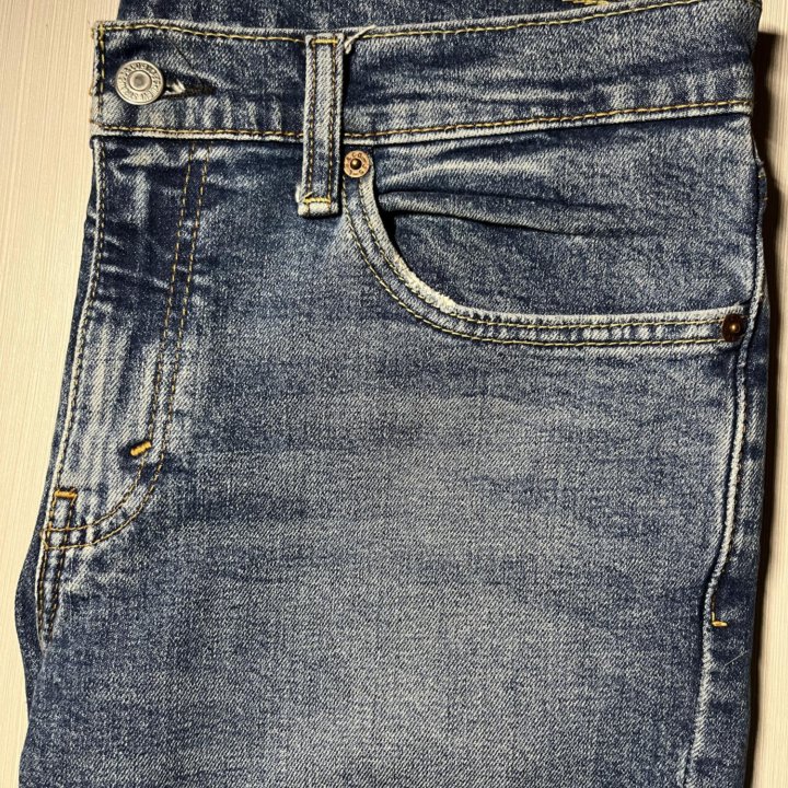 Джинсы Levi’s 511