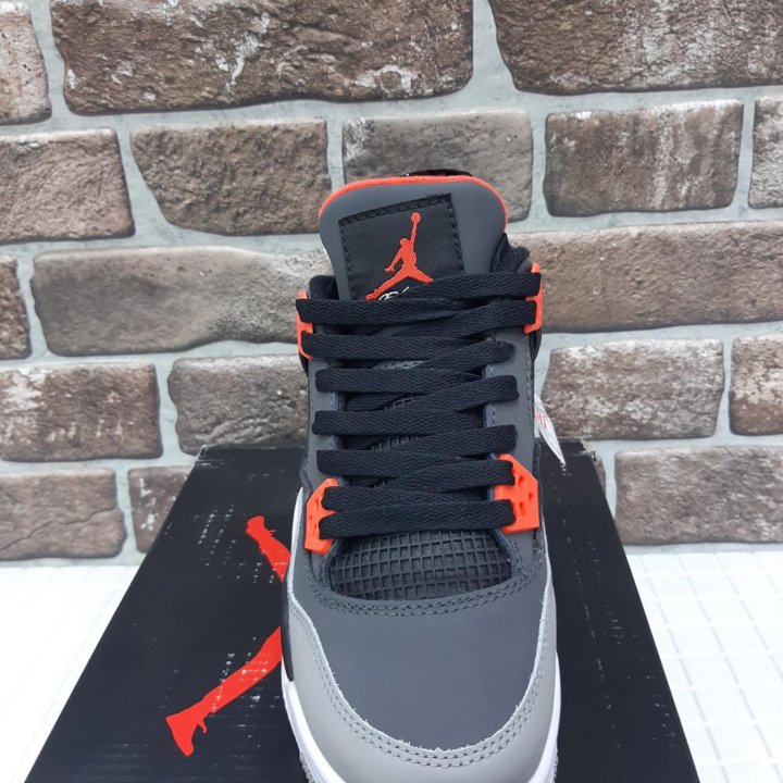 Кроссовки Nike air Jordan 4