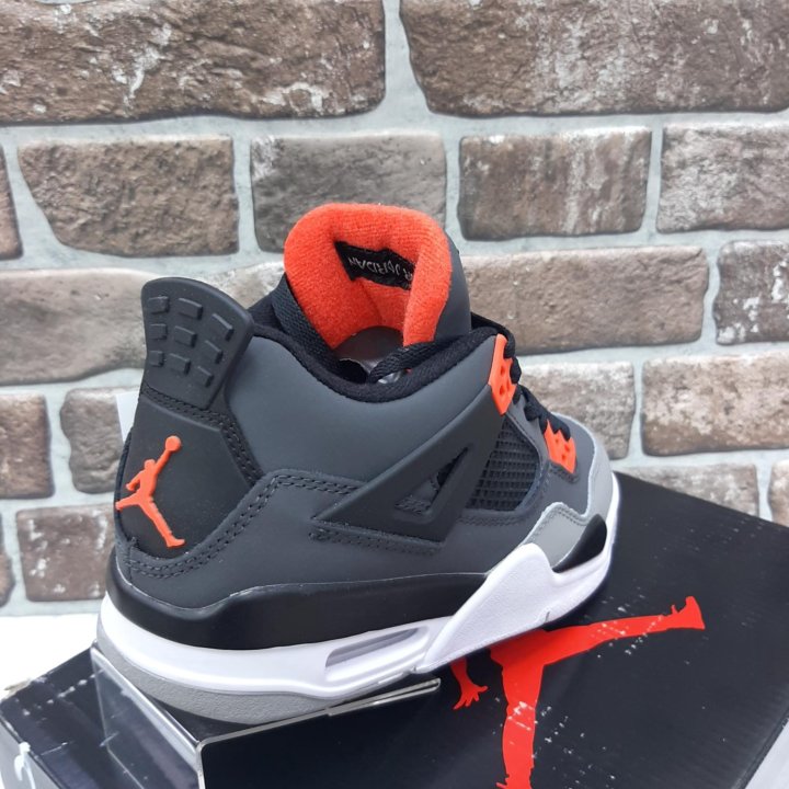 Кроссовки Nike air Jordan 4