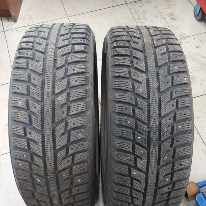 Kumho I'Zen KW22 215/55 R17