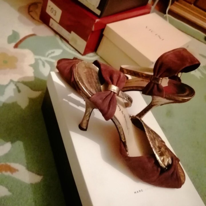 Босоножки Vicini