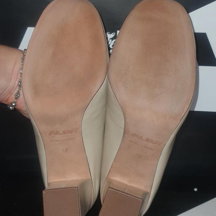 Кожаные туфли