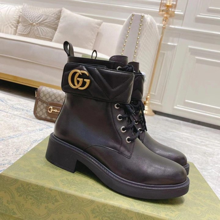 Ботинки Gucci????