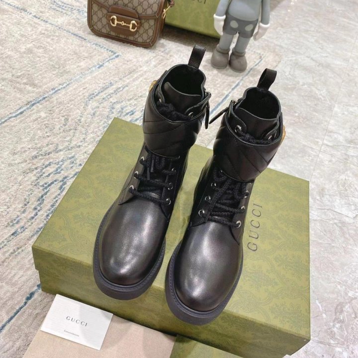 Ботинки Gucci????