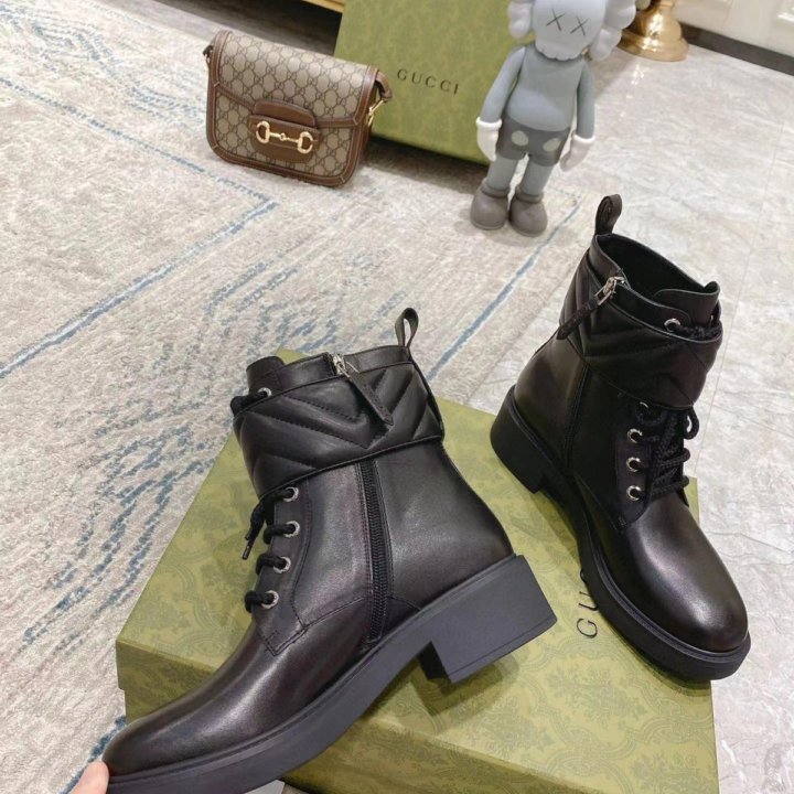 Ботинки Gucci????