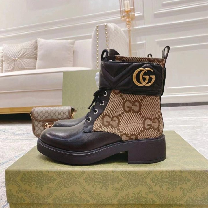 Ботинки Gucci????