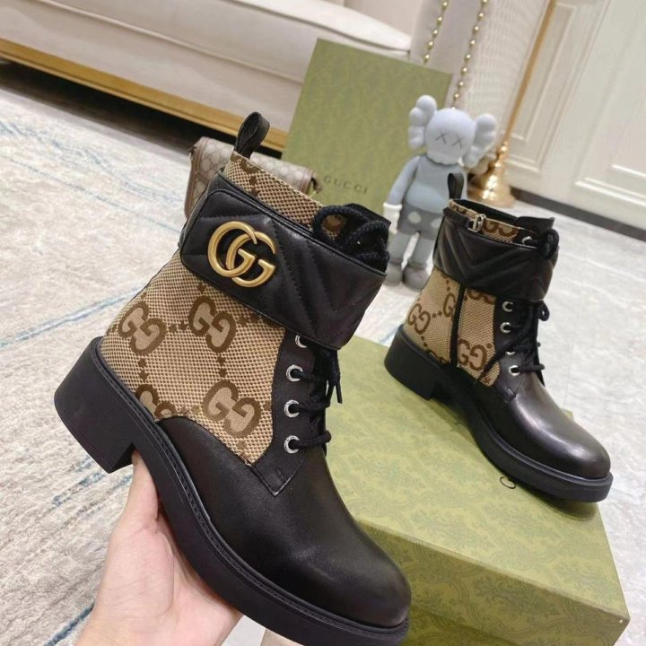 Ботинки Gucci????
