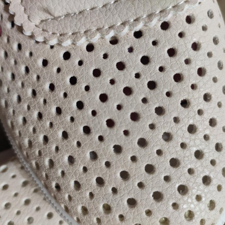 Женская обувь