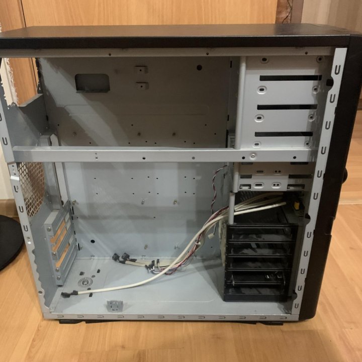 Корпус для ПК inwin