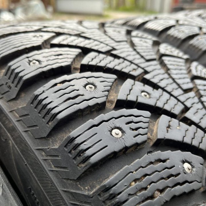 Зима Nokian Nordman 4 205/60 R16 + Диски 5x105