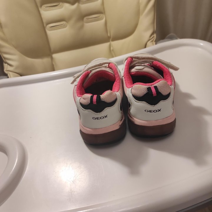 Кросовки для девочки