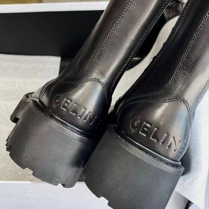 Сапоги Celine????