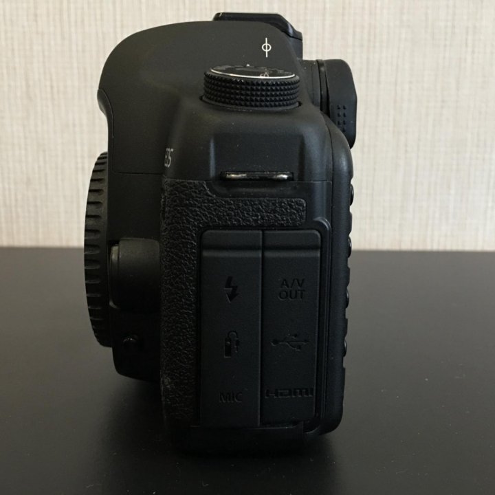 Canon 5d mark ii body. Пробег 5 354