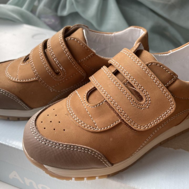 Кроссовки ZAPATOS ANGELITOS (Испания) р.30 НОВЫЕ