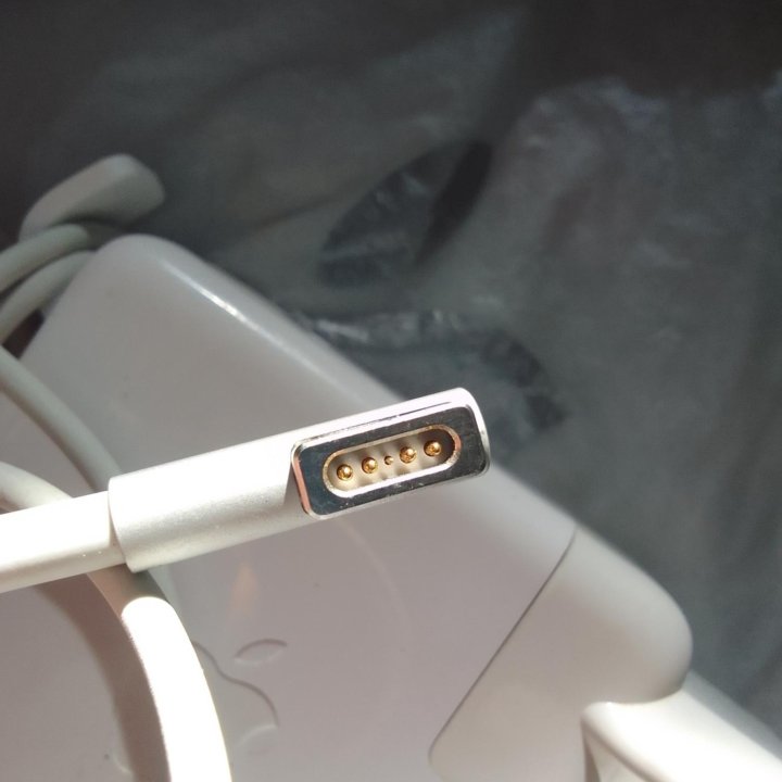 Apple/Блок питания Apple 85W Magsafe Power Adapter