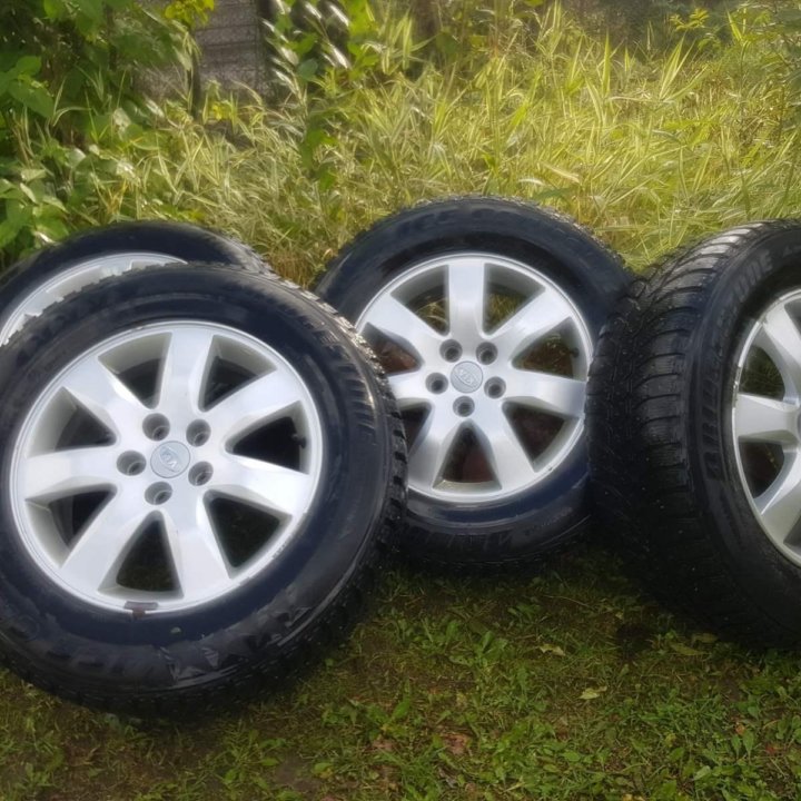 Зимние колеса с дисками 235/65 r 17