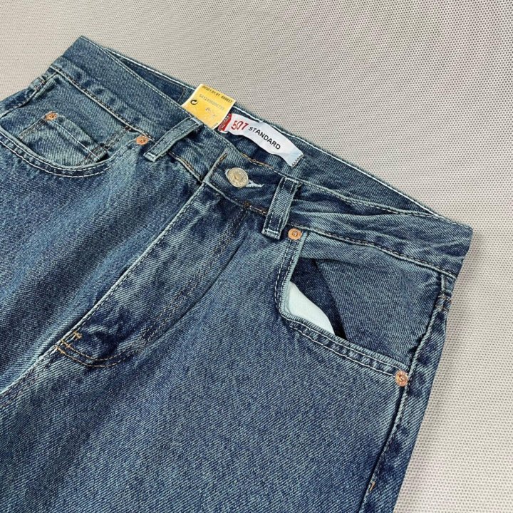 Джинсы классические Levis 501