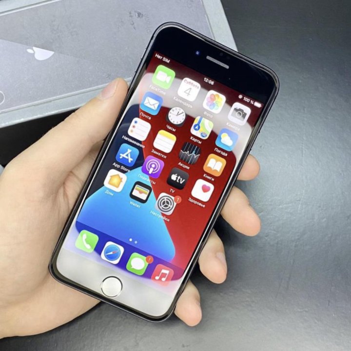 iPhone SE 2020 128Gb Новый 