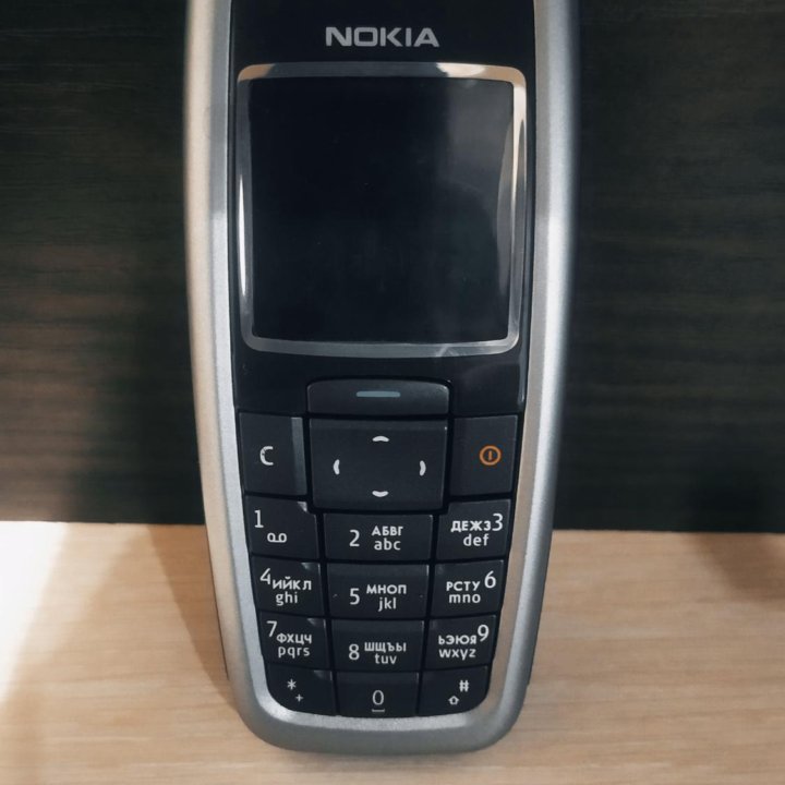 Телефон Nokia 2600