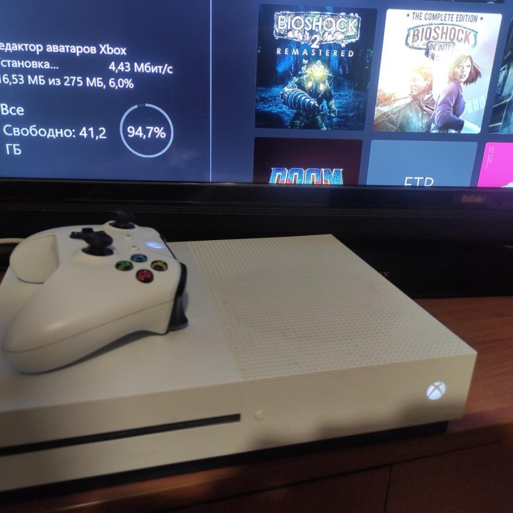 Microsoft Xbox One S 1TB +3 диска