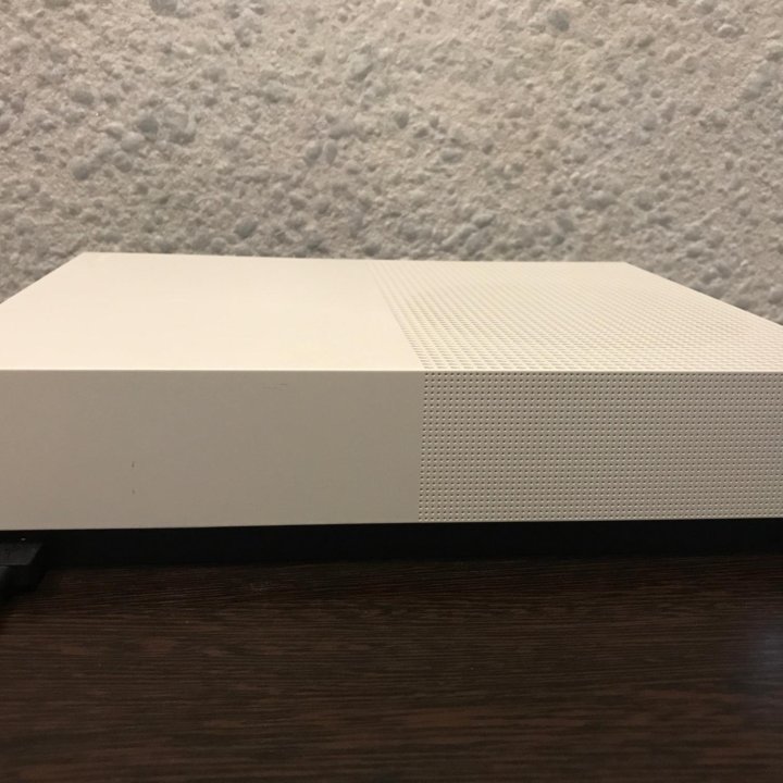 Xbox One S Digital Edition