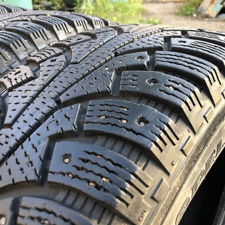 Nokian Tyres Hakkapeliitta 5 225/65 R17 106T