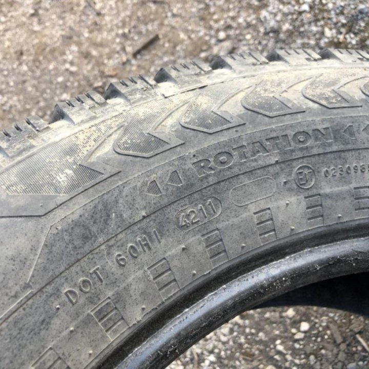 Nokian Tyres Hakkapeliitta 5 225/65 R17 106T