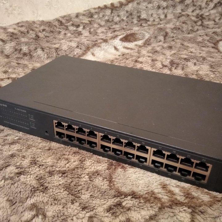 Свитч (коммутатор) TP-Link TL-SG1024DE