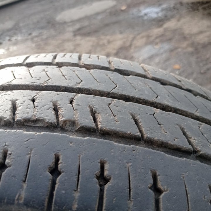 205/65 R16 Hankook Radial RA28