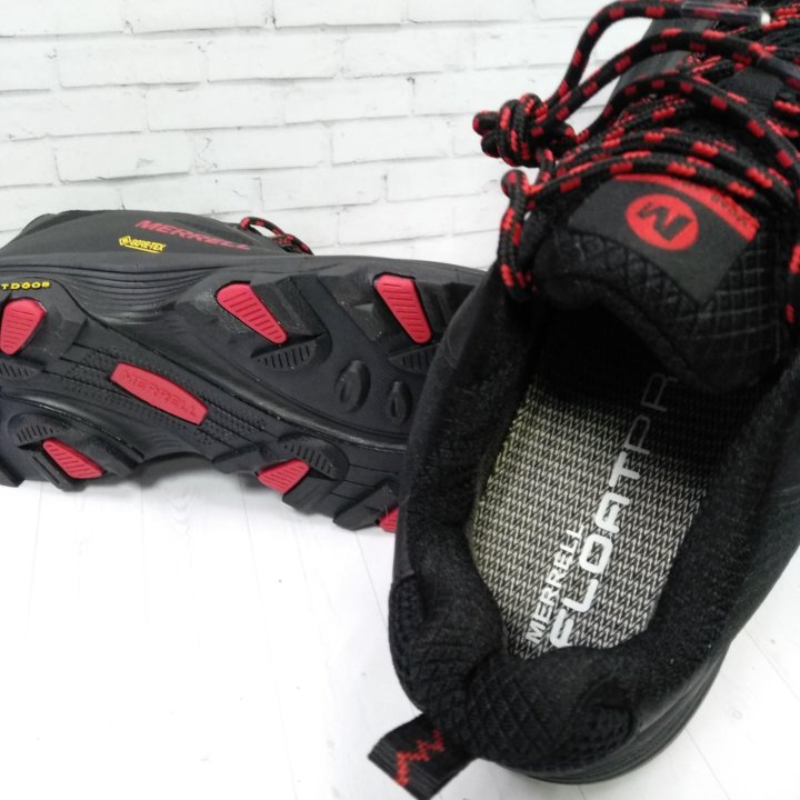 Зимние кроссовки Merrell