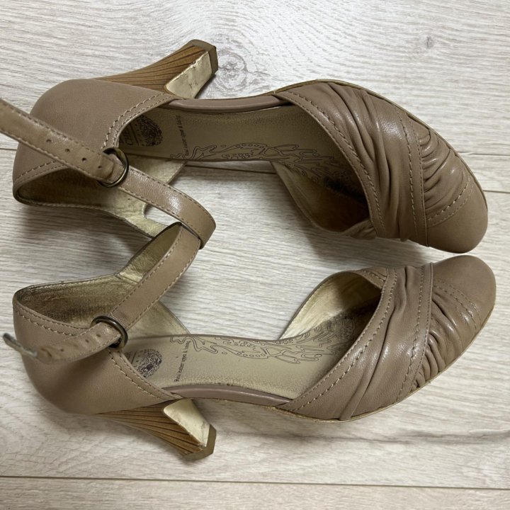 Туфли Chester 38