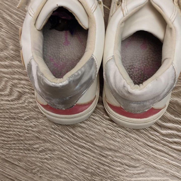 Кроссовки для девочки antilopa 37 размер