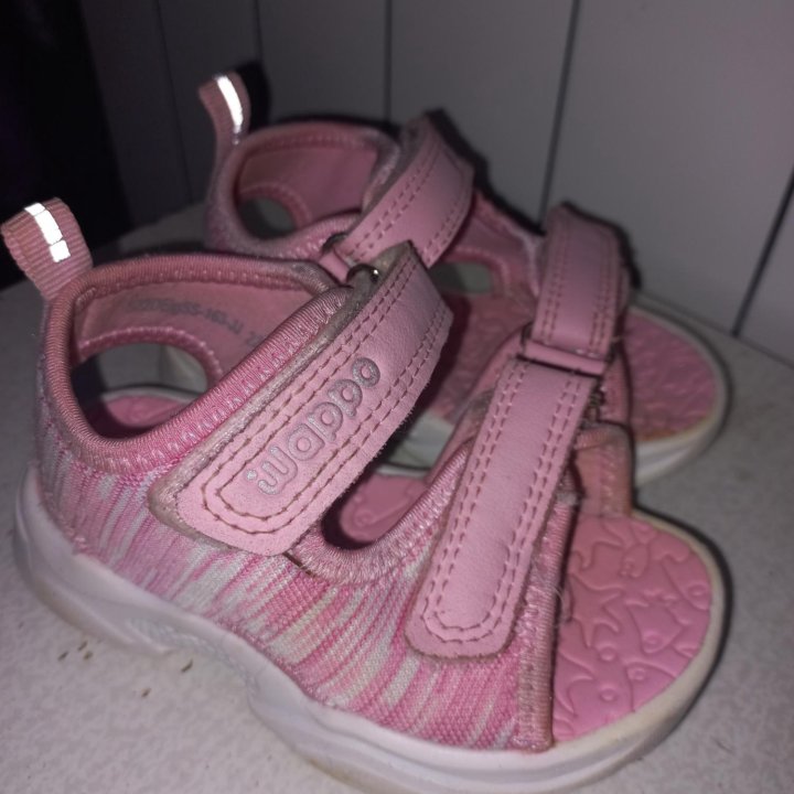 Сандали для девочки