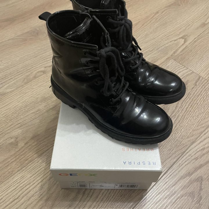 Ботинки Geox р.34