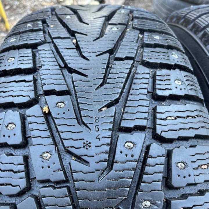 Зима Nokian Nordman 7 SUV 265/70 R17 115T