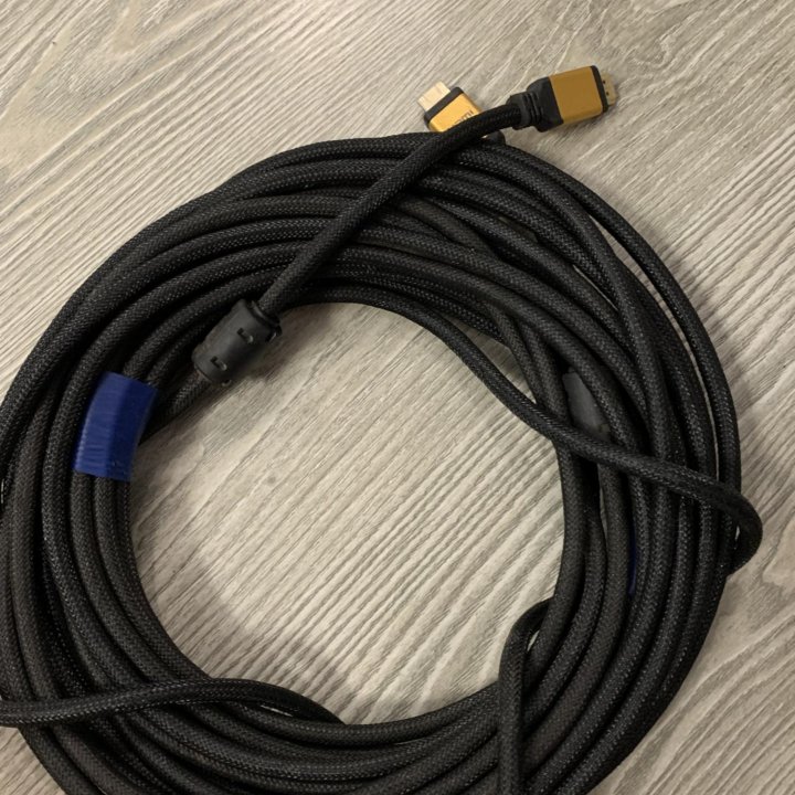 Кабель HDMI