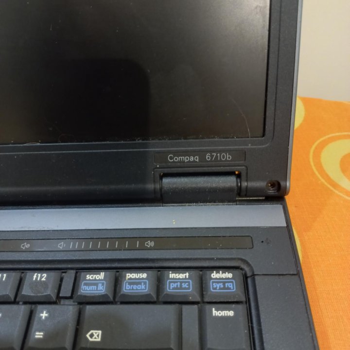 Ноутбук HP Compaq 6710b