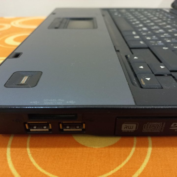 Ноутбук HP Compaq 6710b