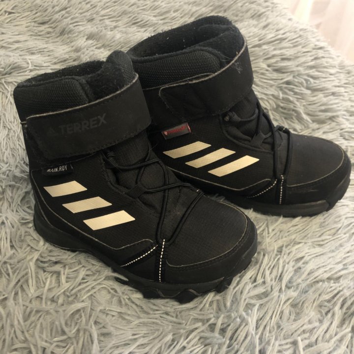 Ботинки для мальчика.