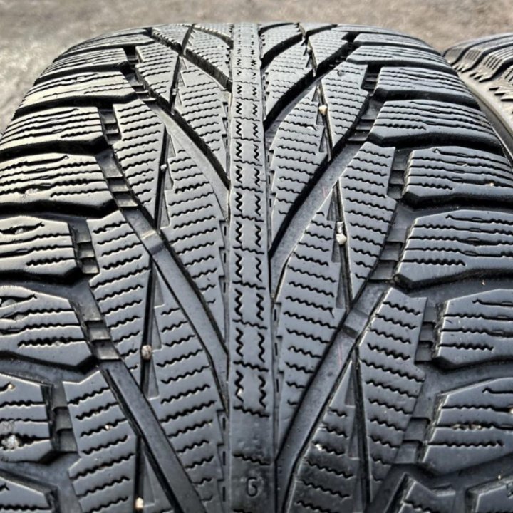 Nokian Tyres Hakkapeliitta R2 SUV 245/55 R19 107R