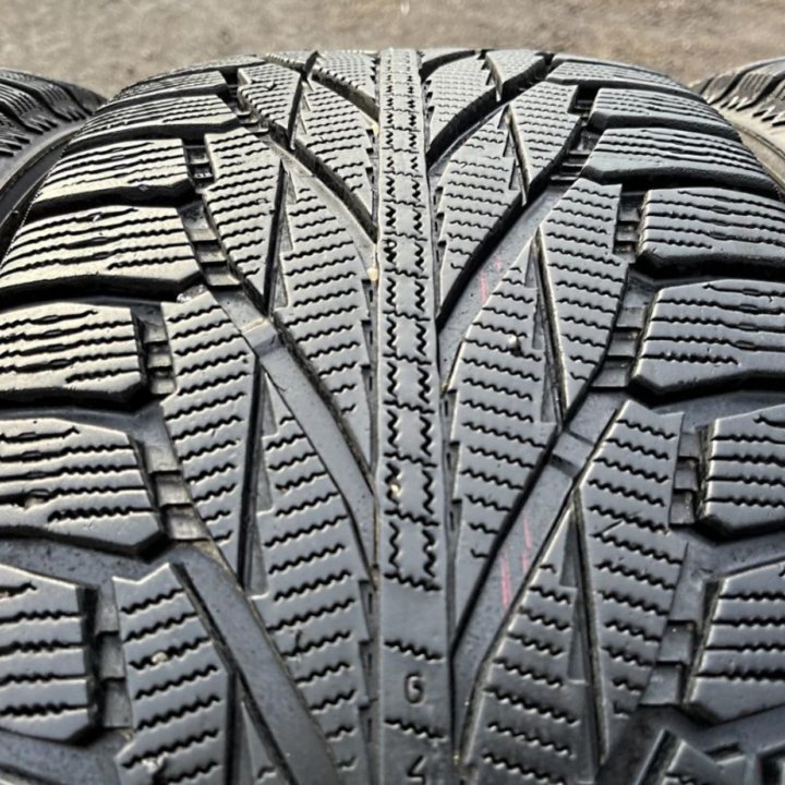 Nokian Tyres Hakkapeliitta R2 SUV 245/55 R19 107R