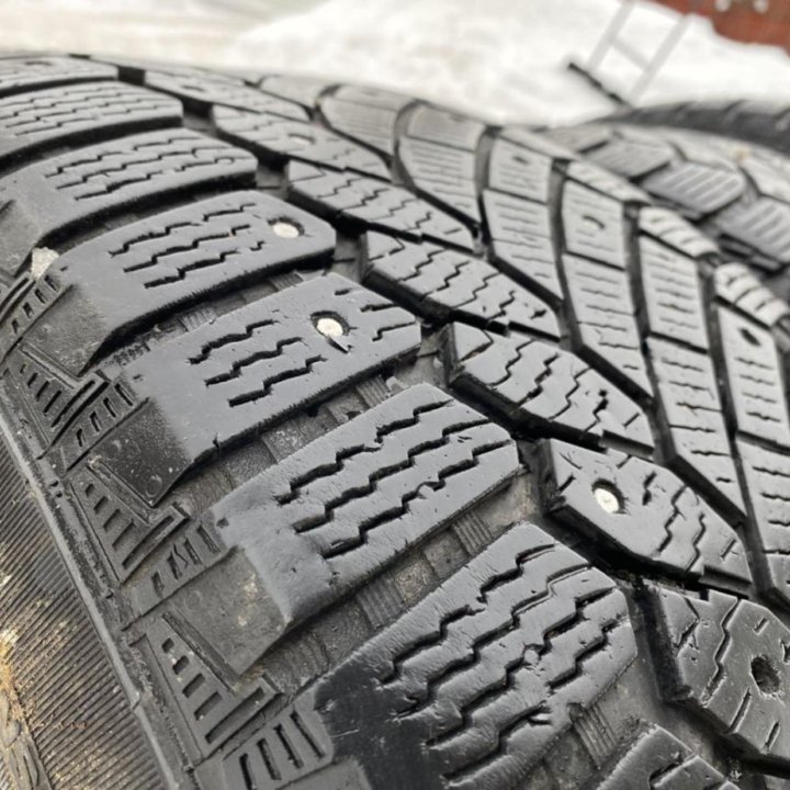 Continental ContiIceContact 4x4 255/55 R19 111T