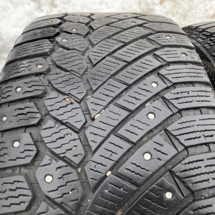 Continental ContiIceContact 4x4 255/55 R19 111T