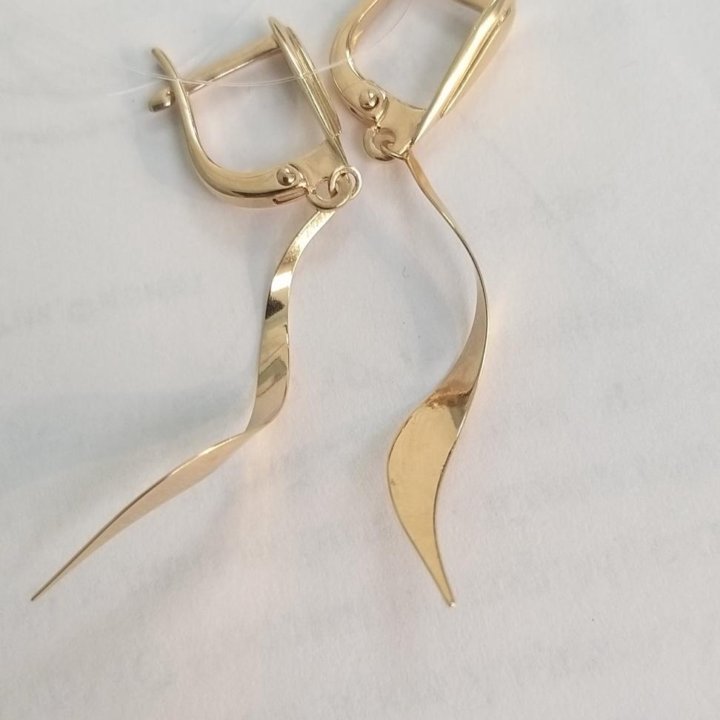 Золотые серьги