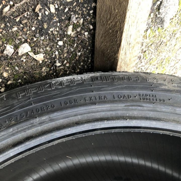 Nokian Tyres Hakkapeliitta R2 275/40 R20 106R