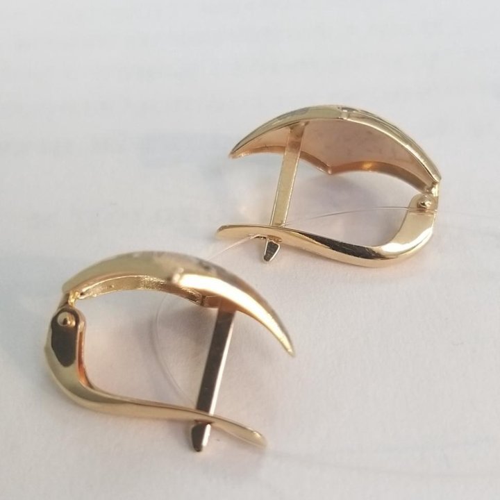 Золотые серьги