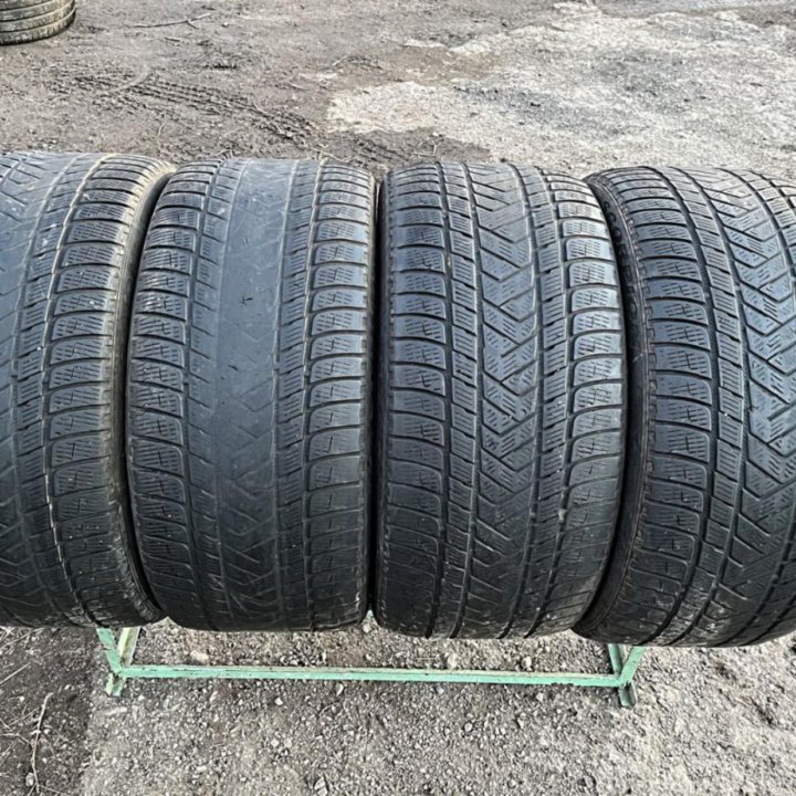 Pirelli Scorpion Winter 295/35 R21 107V